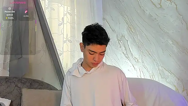 LoganTwink18 online show from 03/23/26, 01:33