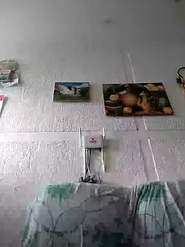 Snapshot of Valenn_fernandez chatting on 05/26/26, 03:10 Valenn fernandez online show from 05/26/26, 03:10