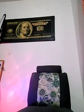 Valenn fernandez online show from 04/15/26, 04:11