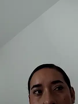 Valenn fernandez online show from 04/05/26, 03:08