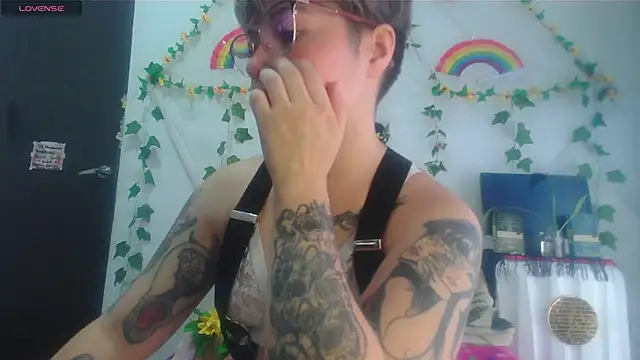 Snapshot of Mitsuha_gate chatting on 01/14/26, 03:26 Mitsuha gate online show from 01/14/26, 03:26