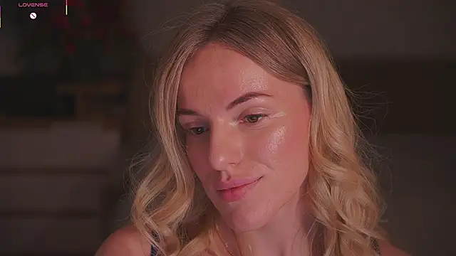 Vanille Mystery online show from 01/11/26, 01:01