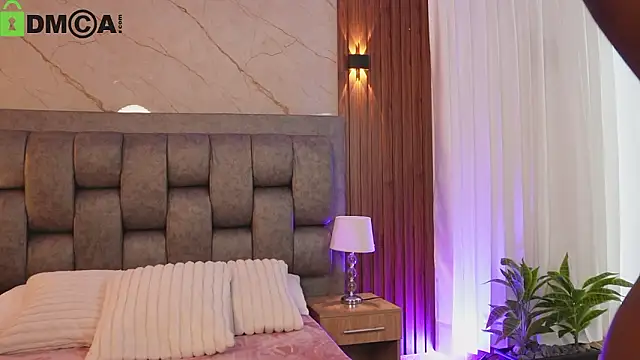 Snapshot of More_Hott chatting on 02/06/26, 07:10 More Hott online show from 02/06/26, 07:10