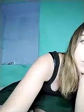 Snapshot of Viktoriia27 chatting on 09/16/25, 04:52 Viktoriia27 online show from 09/16/25, 04:52