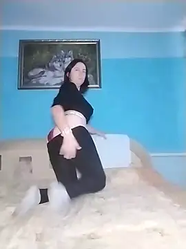 Snapshot of Viktoriia27 chatting on 12/16/25, 10:41 Viktoriia27 online show from 12/16/25, 10:41