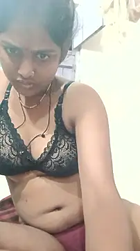 Guriya0076 online show from 04/29/26, 10:49