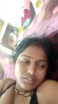 Guriya0076 online show from 04/29/26, 12:04