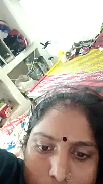 Guriya0076 online show from 05/17/26, 12:49