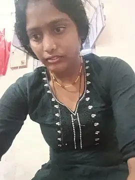 Guriya0076 online show from 05/26/26, 11:47
