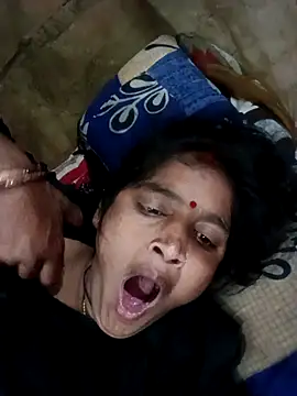 Guriya0076 online show from 02/17/26, 06:49