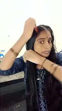 Snapshot of Guriya0076 chatting on 09/17/25, 06:48 Guriya0076 online show from 09/17/25, 06:48