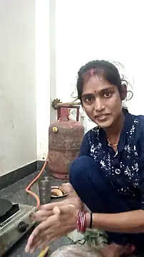 Snapshot of Guriya0076 chatting on 10/29/25, 12:26 Guriya0076 online show from 10/29/25, 12:26