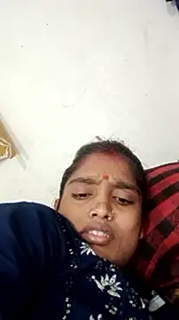 Snapshot of Guriya0076 chatting on 10/28/25, 10:31 Guriya0076 online show from 10/28/25, 10:31