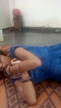 Snapshot of Guriya0076 chatting on 10/04/25, 04:30 Guriya0076 online show from 10/04/25, 04:30