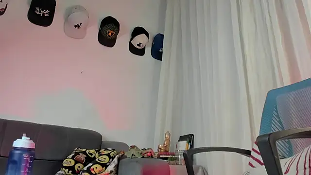 Snapshot of santi_xximo chatting on 10/13/25, 11:16 santi xximo online show from 10/13/25, 11:16