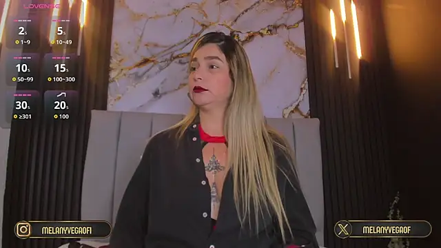 Snapshot of MelanyVegas chatting on 09/14/25, 08:15 MelanyVegas online show from 09/14/25, 08:15