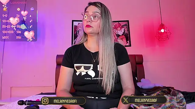Snapshot of MelanyVegas chatting on 12/05/25, 09:34 MelanyVegas online show from 12/05/25, 09:34