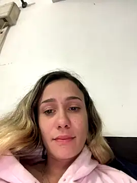 Snapshot of blond-96 chatting on 09/24/25, 09:10 blond-96 online show from 09/24/25, 09:10