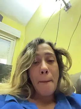 Snapshot of blond-96 chatting on 11/16/25, 08:02 blond-96 online show from 11/16/25, 08:02