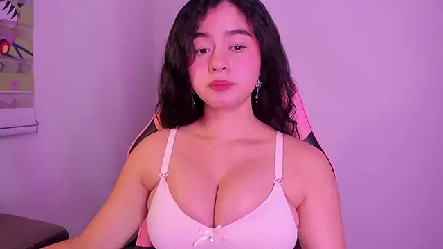 Arianna Jannes online show from 06/08/26, 01:28