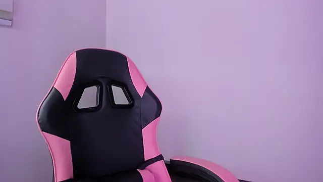 Arianna Jannes online show from 03/24/26, 03:56