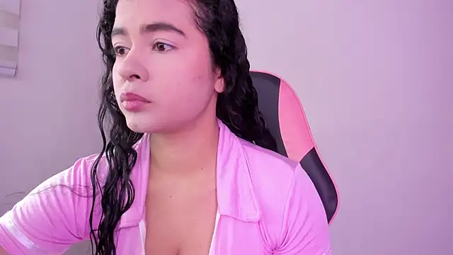 Arianna Jannes online show from 03/06/26, 04:24