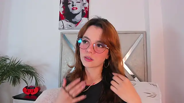 Snapshot of abby_jones2 chatting on 03/19/26, 01:16 abby jones2 online show from 03/19/26, 01:16