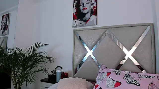 Snapshot of abby_jones2 chatting on 02/20/26, 03:03 abby jones2 online show from 02/20/26, 03:03