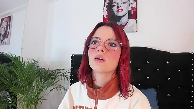 Snapshot of abby_jones2 chatting on 04/10/26, 03:24 abby jones2 online show from 04/10/26, 03:24