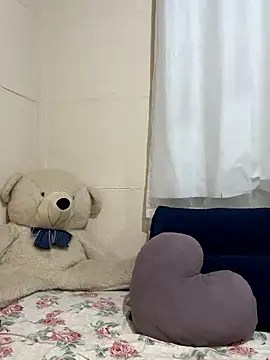 Snapshot of TayllorSweet_ chatting on 01/14/26, 01:42 TayllorSweet online show from 01/14/26, 01:42