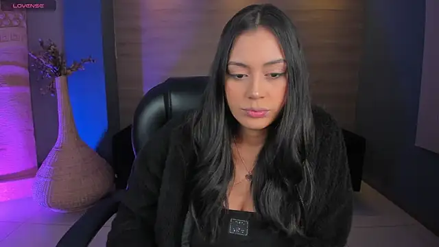 AmbarJames  online show from 12/17/25, 11:59