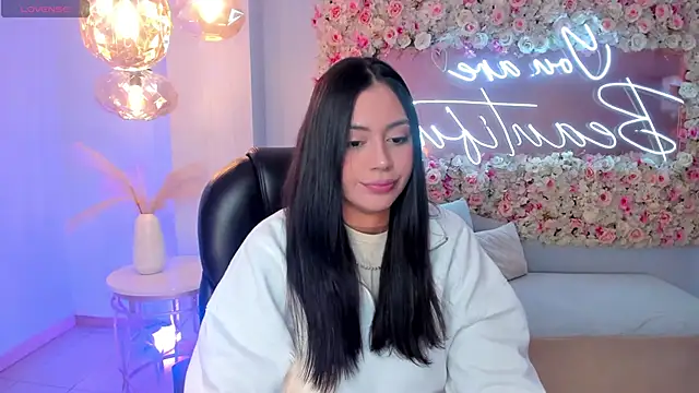 AmbarJames  online show from 12/14/25, 11:16