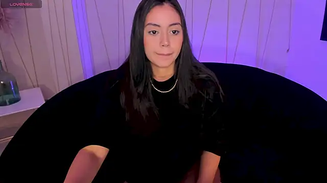 AmbarJames  online show from 01/15/26, 12:08