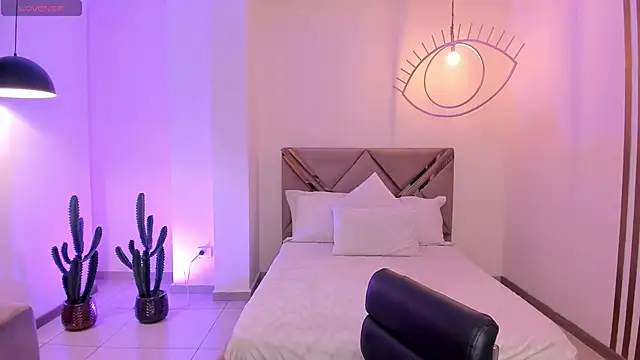 AmbarJames  online show from 01/07/26, 12:21