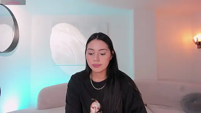 AmbarJames  online show from 03/09/26, 12:20