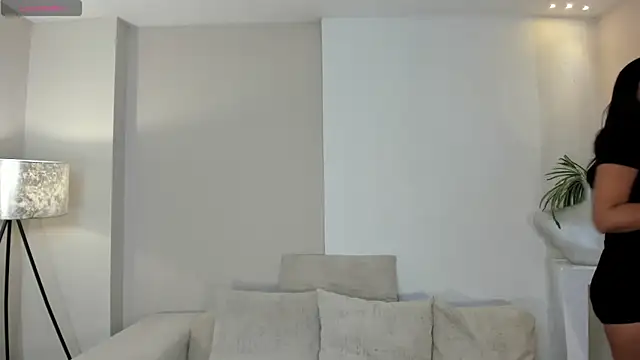 Snapshot of AmbarJames_ chatting on 07/04/26, 11:38 AmbarJames online show from 07/04/26, 11:38