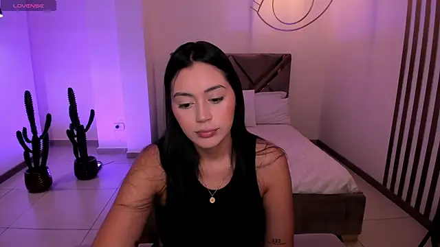 AmbarJames  online show from 01/12/26, 11:50