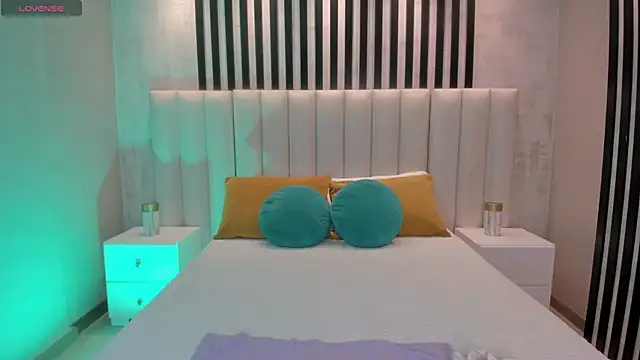 AmbarJames  online show from 02/10/26, 12:26