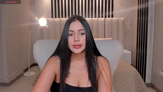 AmbarJames  online show from 04/22/26, 11:28