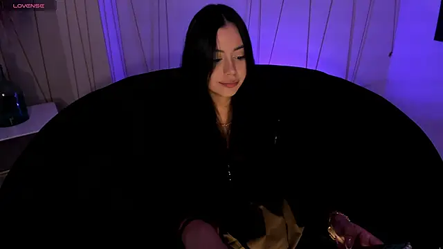 AmbarJames  online show from 01/14/26, 11:58