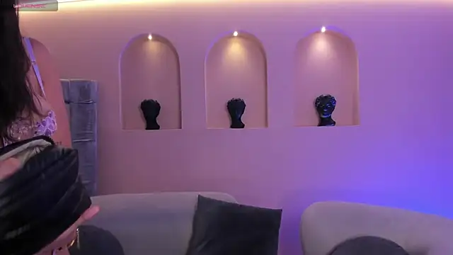 AmbarJames  online show from 02/23/26, 12:06