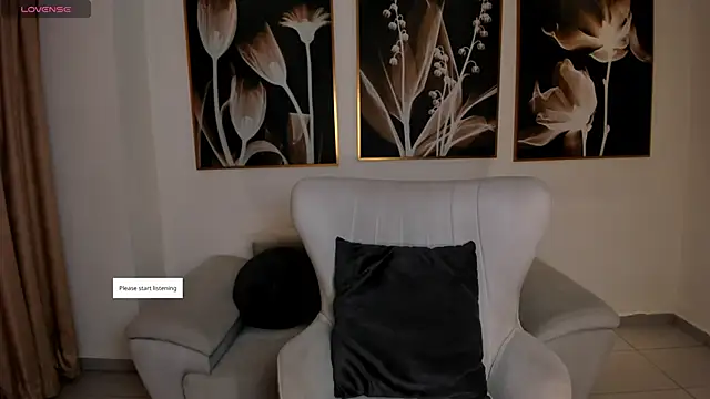 AmbarJames  online show from 05/11/26, 11:55