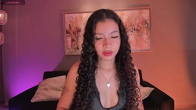 Snapshot of SophieHouston_ chatting on 09/15/25, 12:11 SophieHouston online show from 09/15/25, 12:11