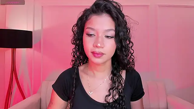Snapshot of SophieHouston_ chatting on 09/10/25, 03:16 SophieHouston online show from 09/10/25, 03:16
