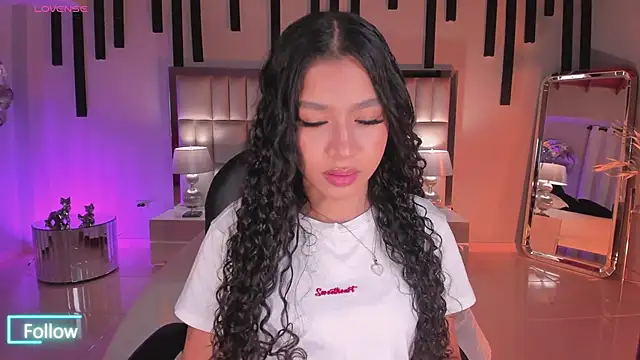 SophieHouston  online show from 12/05/25, 03:49