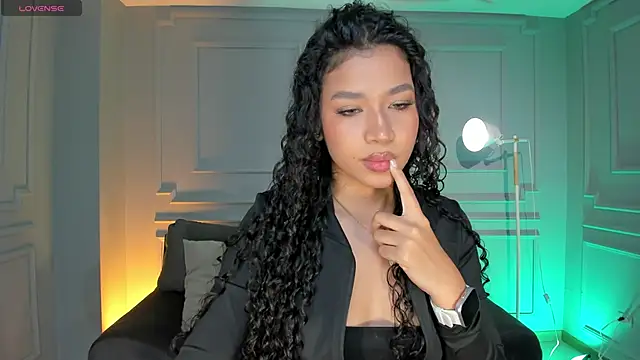 SophieHouston  online show from 11/14/25, 04:05