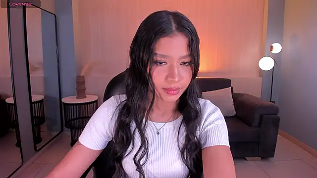 SophieHouston  online show from 05/05/26, 03:20