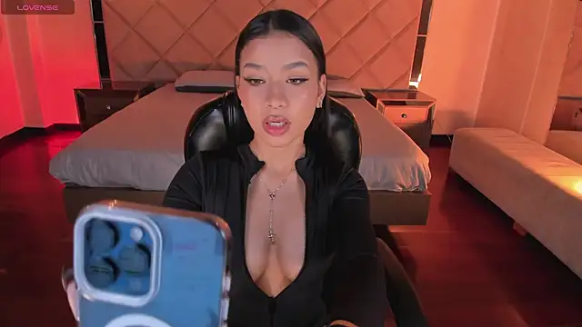 SophieHouston  online show from 03/08/26, 04:05