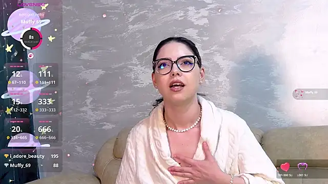 KaylaLewys online show from 04/30/26, 08:57