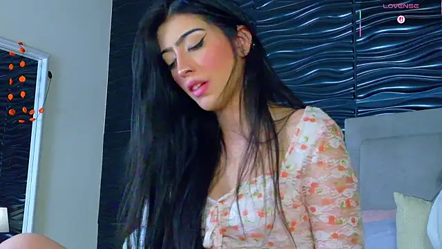 Ambar Bull online show from 12/17/25, 01:05